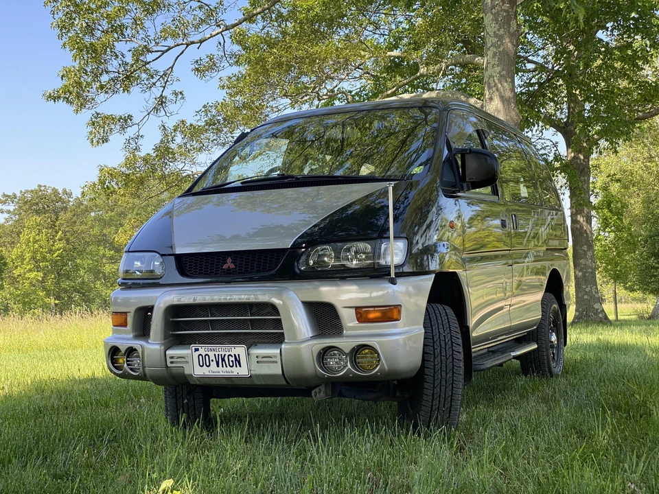 1997 Mitsubishi Delica 4th Gen - Image 8 of 31