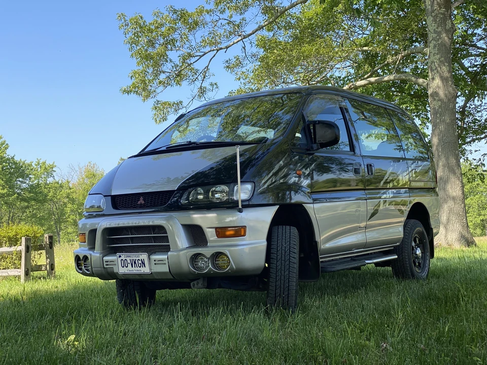 1997 Mitsubishi Delica 4th Gen - Image 10 of 31