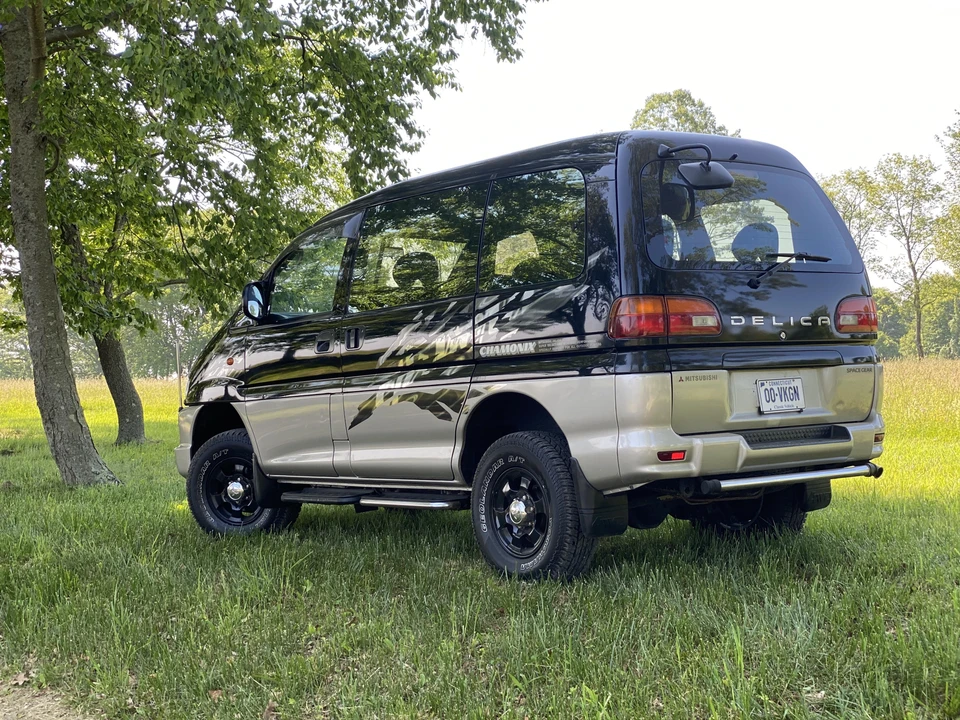 1997 Mitsubishi Delica 4th Gen - Image 13 of 31