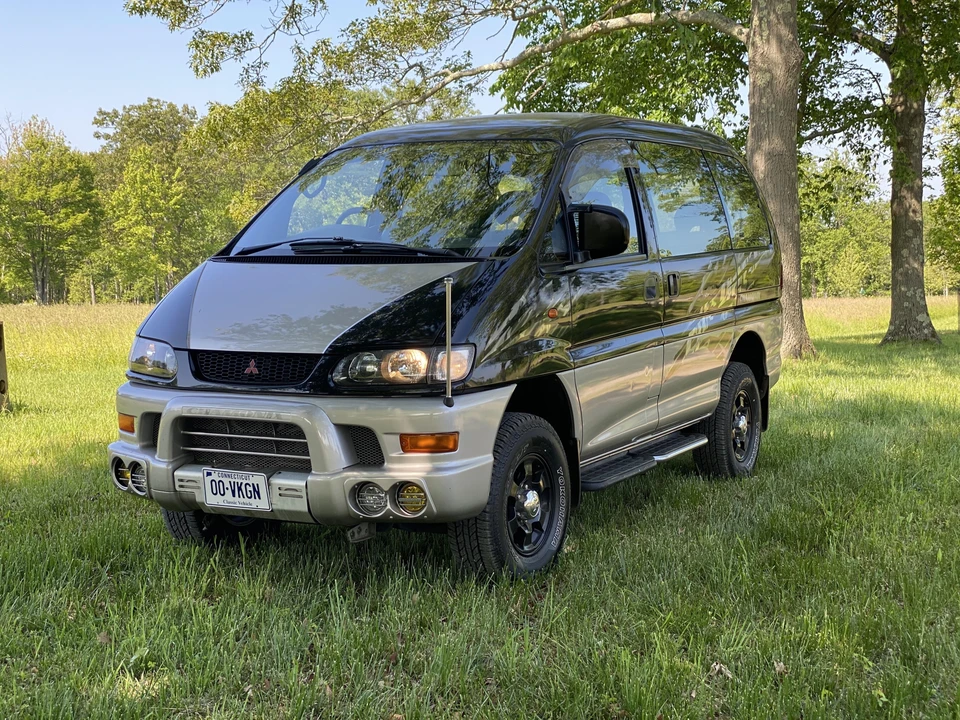 1997 Mitsubishi Delica 4th Gen - Image 9 of 31