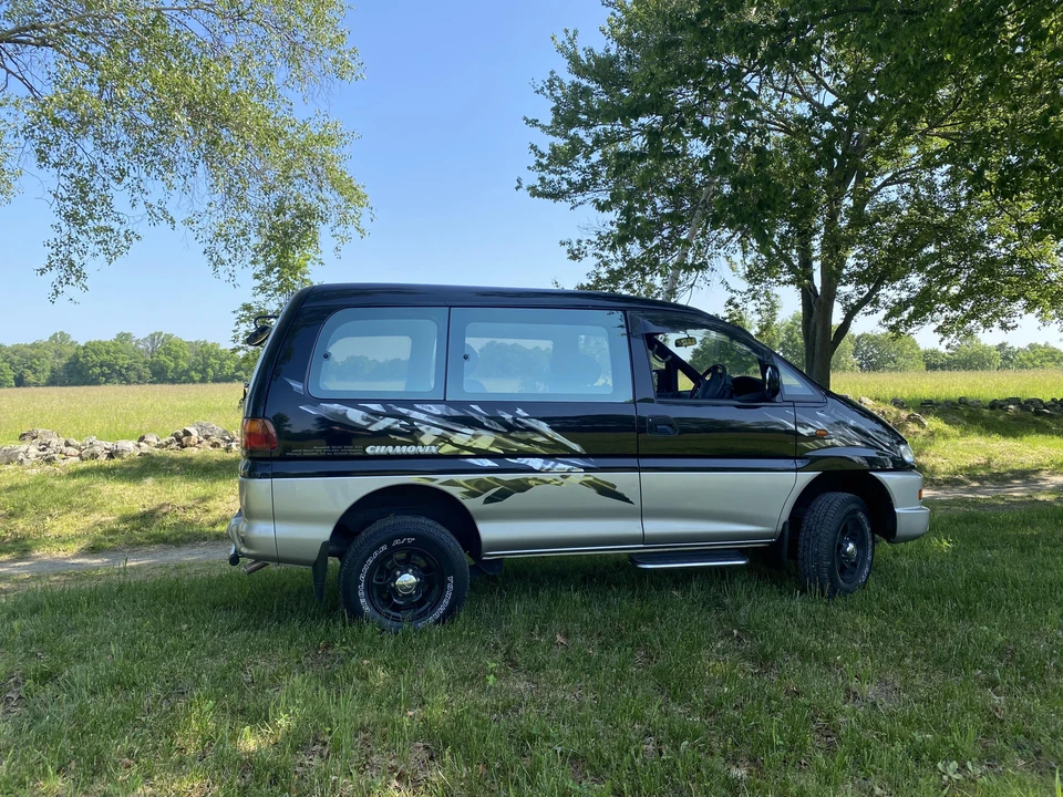 1997 Mitsubishi Delica 4th Gen - Image 24 of 31
