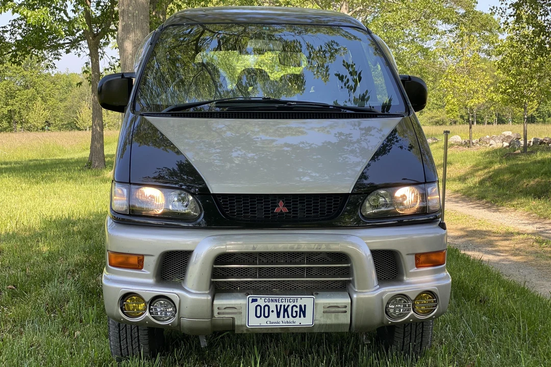 1997 Mitsubishi Delica 4th Gen - Image 2 of 31