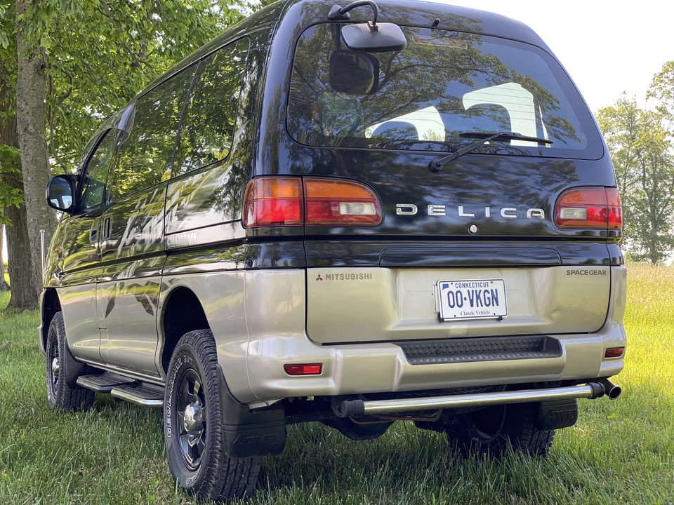 1997 Mitsubishi Delica 4th Gen - Image 16 of 31