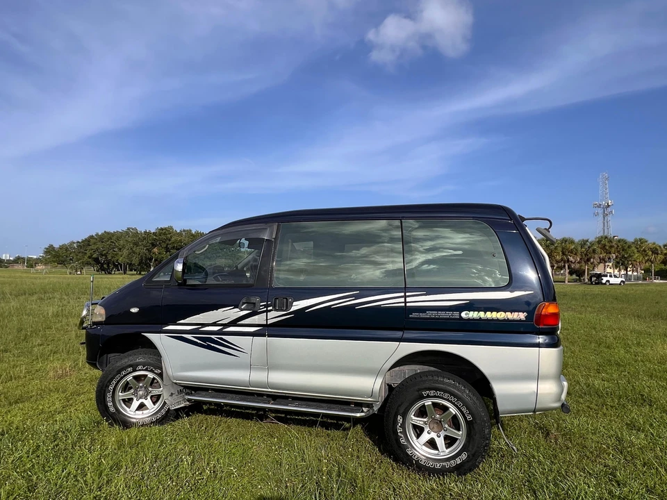 1997 Mitsubishi Delica 4th Gen - Image 22 of 31