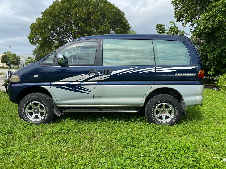 1997 Mitsubishi Delica 4th Gen - Image 19 of 31