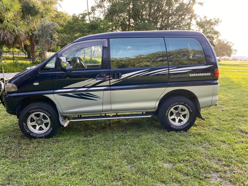 1997 Mitsubishi Delica 4th Gen - Image 18 of 31