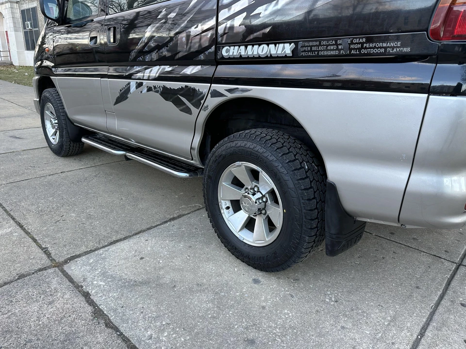 1997 Mitsubishi Delica 3rd Gen - Image 13 of 31