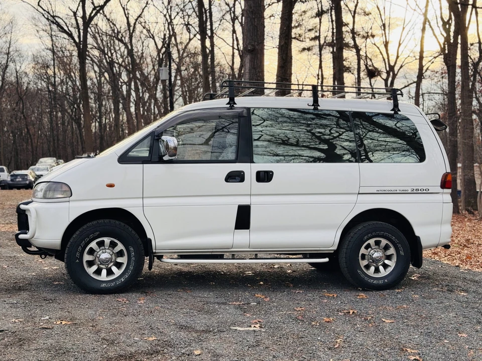 1997 Mitsubishi Delica 4th Gen - Image 24 of 31