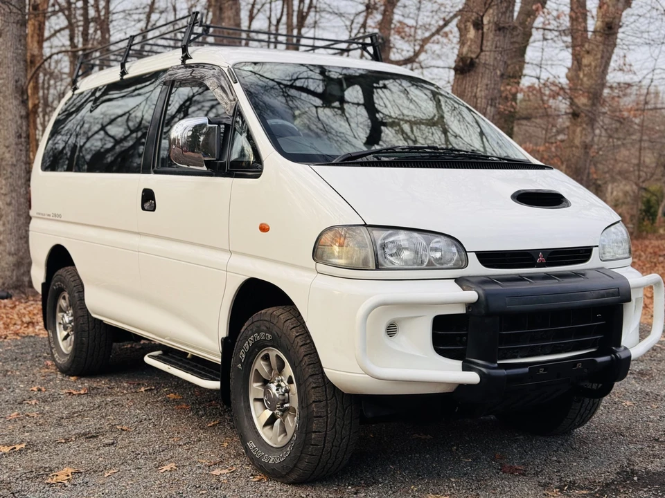 1997 Mitsubishi Delica 4th Gen - Image 2 of 31