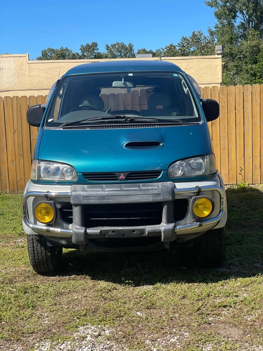 1997 Mitsubishi Delica 4th Gen - Image 6 of 31