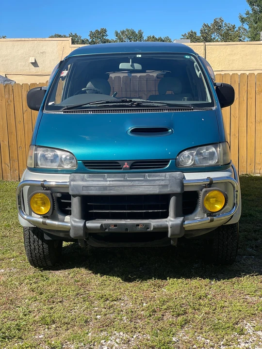 1997 Mitsubishi Delica 4th Gen - Image 8 of 31