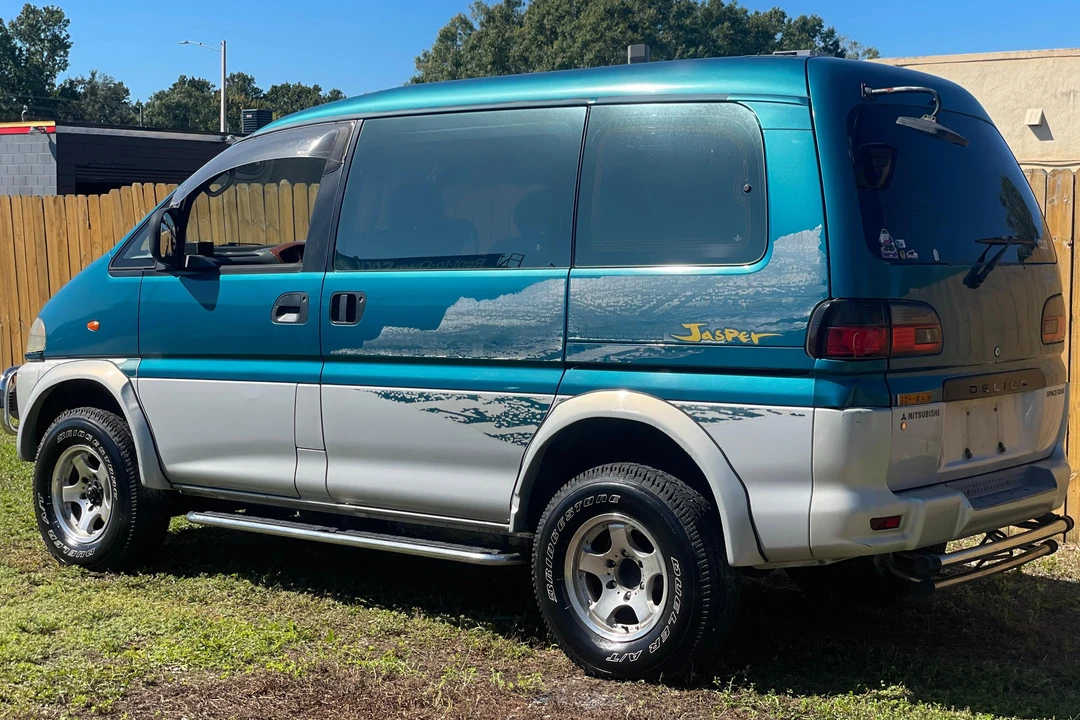 1997 Mitsubishi Delica 4th Gen - Image 5 of 31