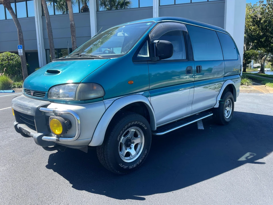 1997 Mitsubishi Delica 4th Gen - Image 12 of 31