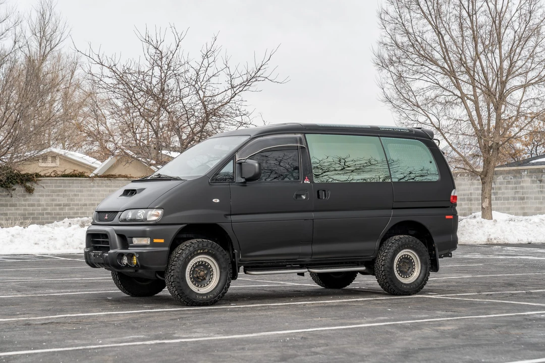 1997 Mitsubishi Delica 4th Gen - Image 3 of 31