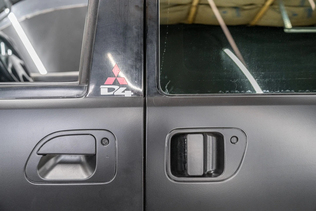 1997 Mitsubishi Delica 4th Gen - Image 28 of 31