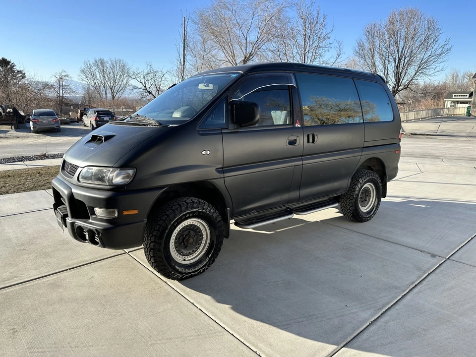 1997 Mitsubishi Delica 4th Gen - Image 2 of 31
