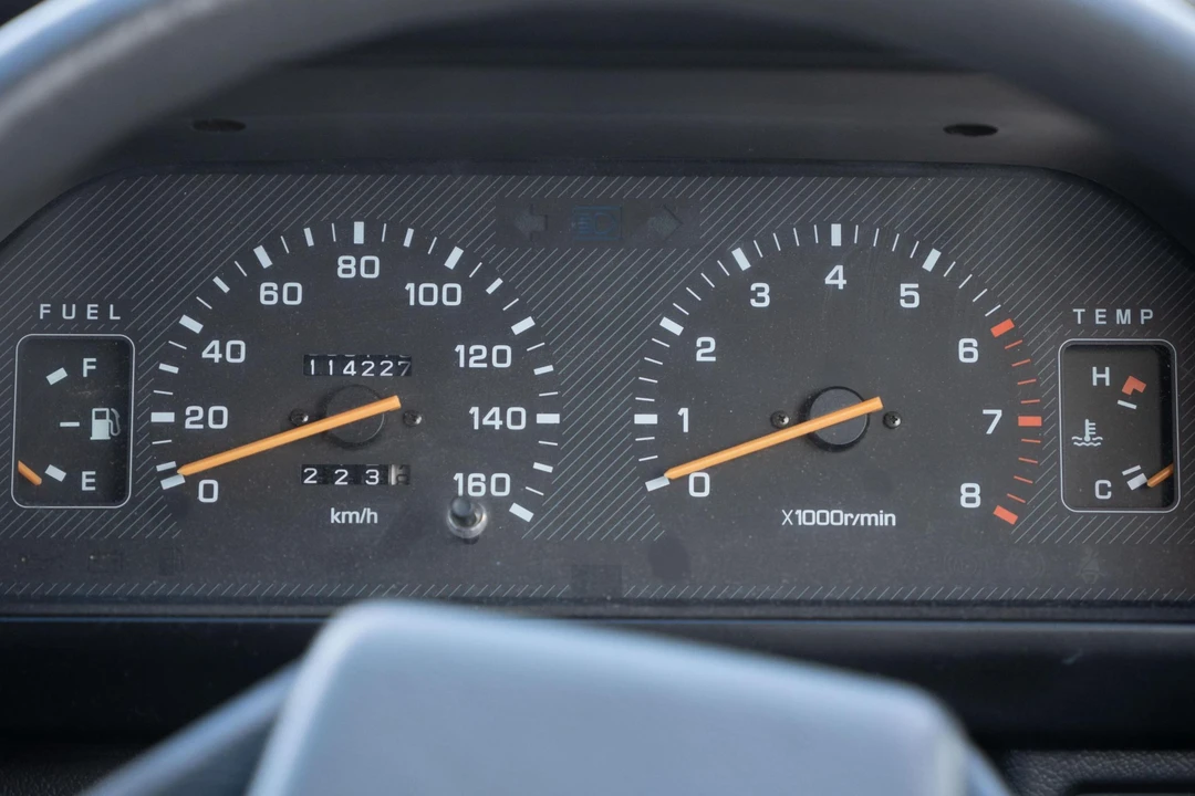 1997 Mitsubishi Delica 4th Gen - Image 28 of 31