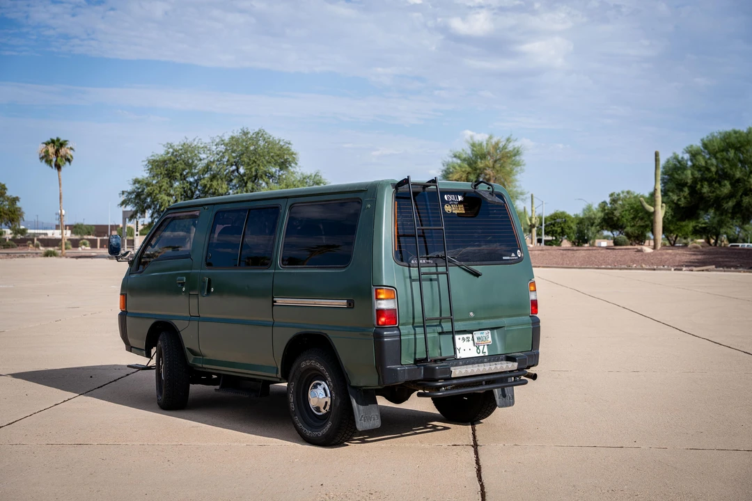 1997 Mitsubishi Delica 4th Gen - Image 7 of 31