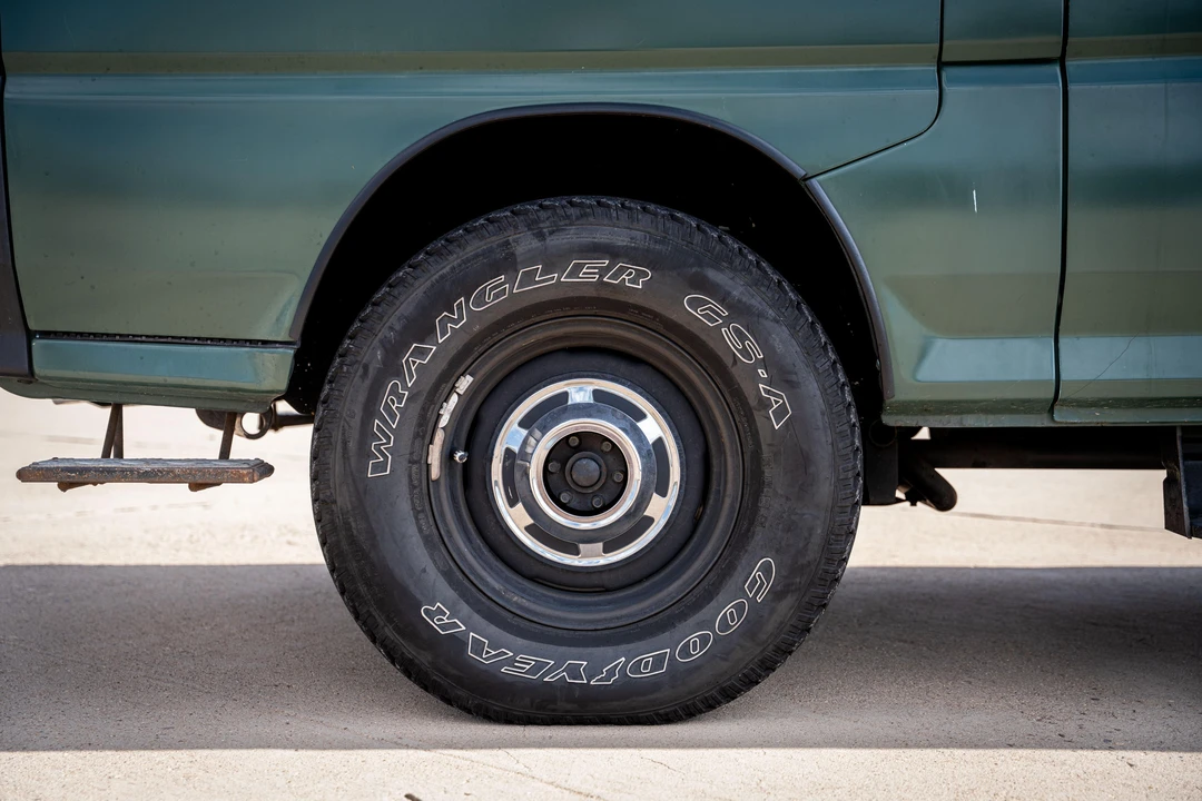 1997 Mitsubishi Delica 4th Gen - Image 21 of 31