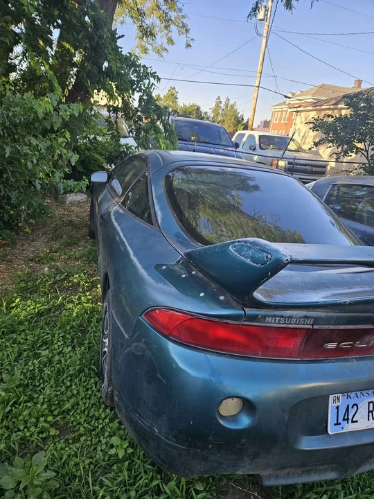 1997 Mitsubishi Eclipse 2nd Gen - Image 2 of 11