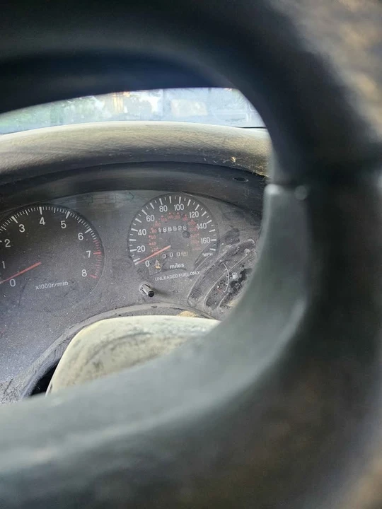 1997 Mitsubishi Eclipse 2nd Gen - Image 4 of 11