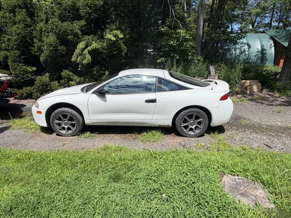 1997 Mitsubishi Eclipse 2nd Gen - Image 2 of 10