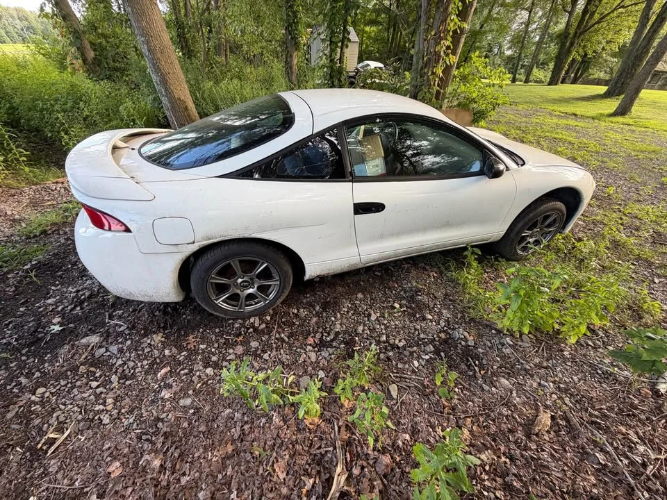1997 Mitsubishi Eclipse 2nd Gen - Image 3 of 16