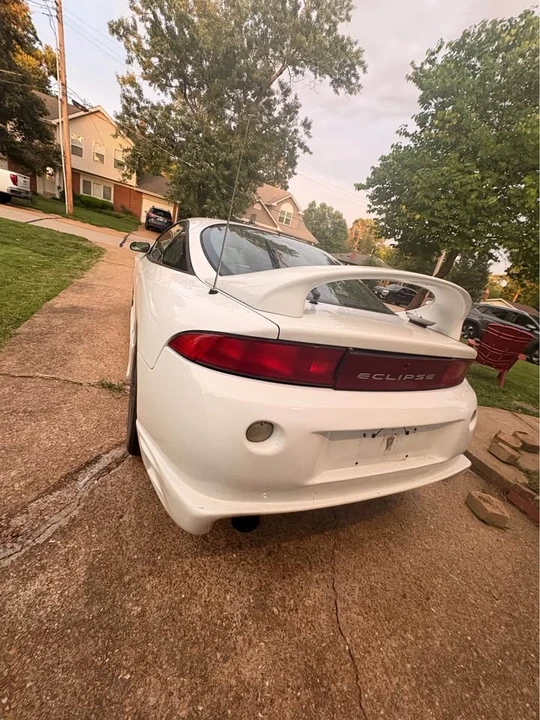 1997 Mitsubishi Eclipse 2nd Gen - Image 3 of 5