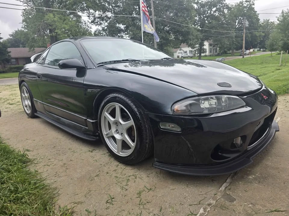 1997 Mitsubishi Eclipse 2nd Gen - Image 2 of 10