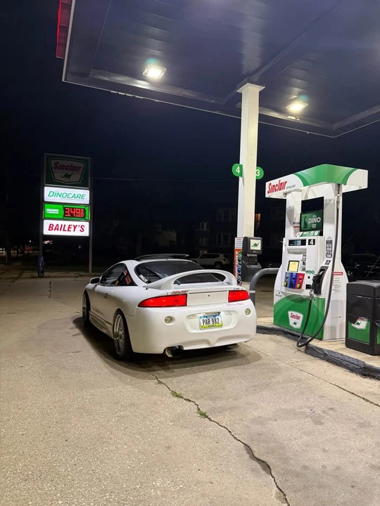 1997 Mitsubishi Eclipse 2nd Gen - Image 2 of 5