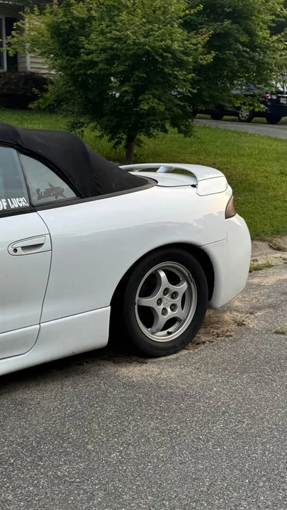 1997 Mitsubishi Eclipse - Image 4 of 15