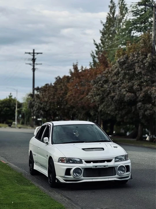 1997 Mitsubishi Lancer Evolution IV 6th Gen - Image 5 of 5