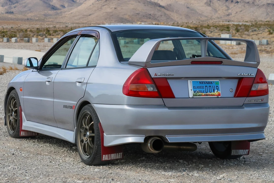 1997 Mitsubishi Lancer Evolution IV 6th Gen - Image 4 of 31