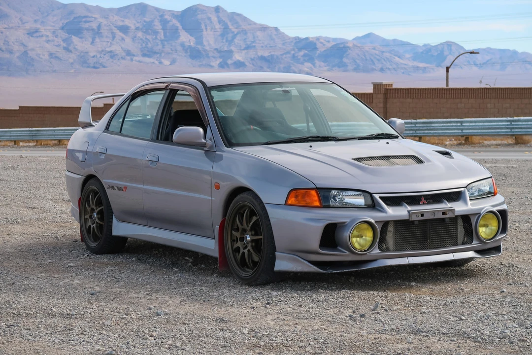 1997 Mitsubishi Lancer Evolution IV 6th Gen - Image 11 of 31