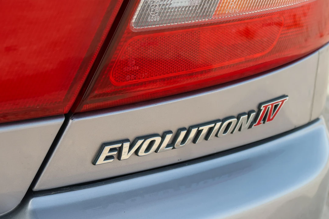1997 Mitsubishi Lancer Evolution IV 6th Gen - Image 21 of 31