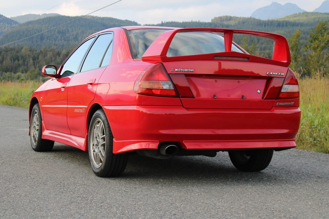 1997 Mitsubishi Lancer Evolution IV 6th Gen - Image 21 of 31