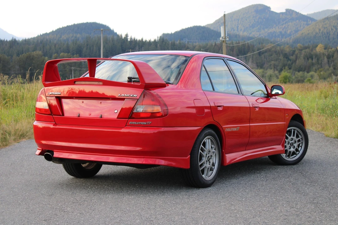1997 Mitsubishi Lancer Evolution IV 6th Gen - Image 17 of 31