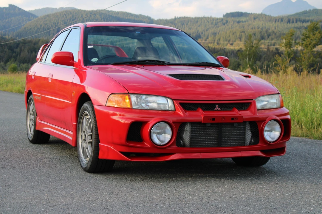 1997 Mitsubishi Lancer Evolution IV 6th Gen - Image 11 of 31