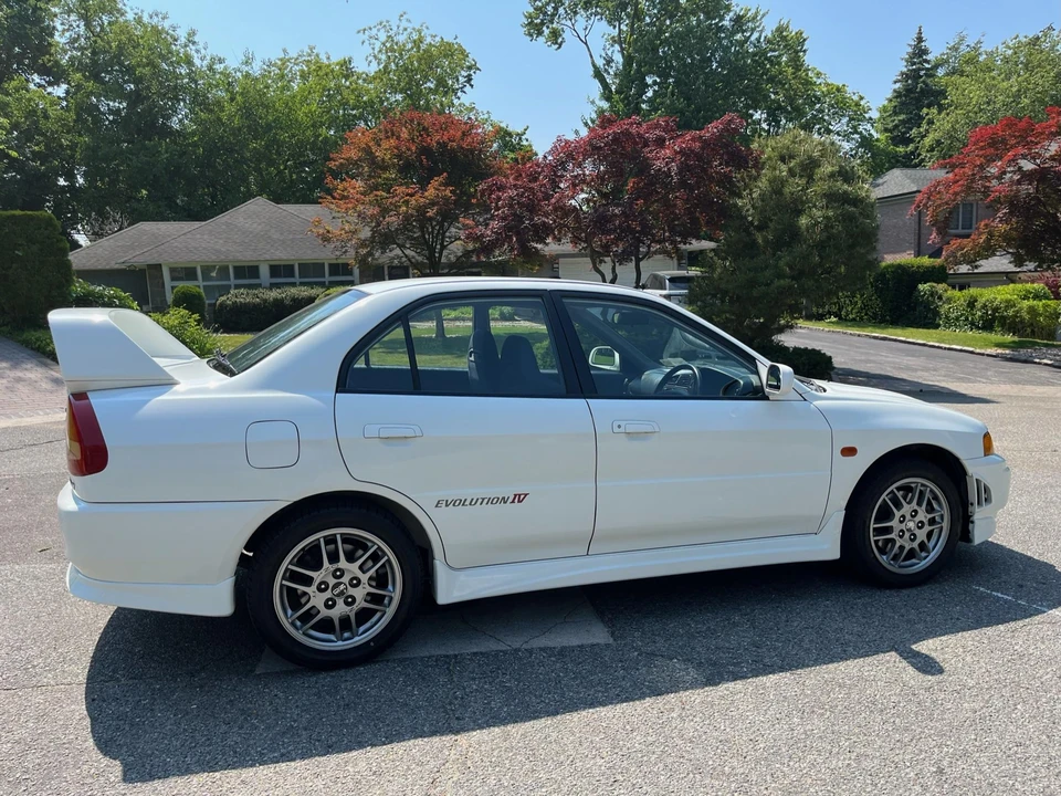 1997 Mitsubishi Lancer Evolution IV 6th Gen - Image 12 of 31