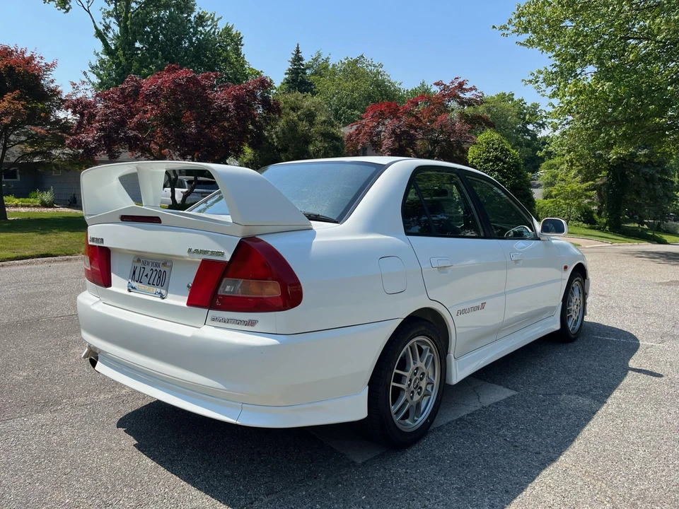 1997 Mitsubishi Lancer Evolution IV 6th Gen - Image 17 of 31