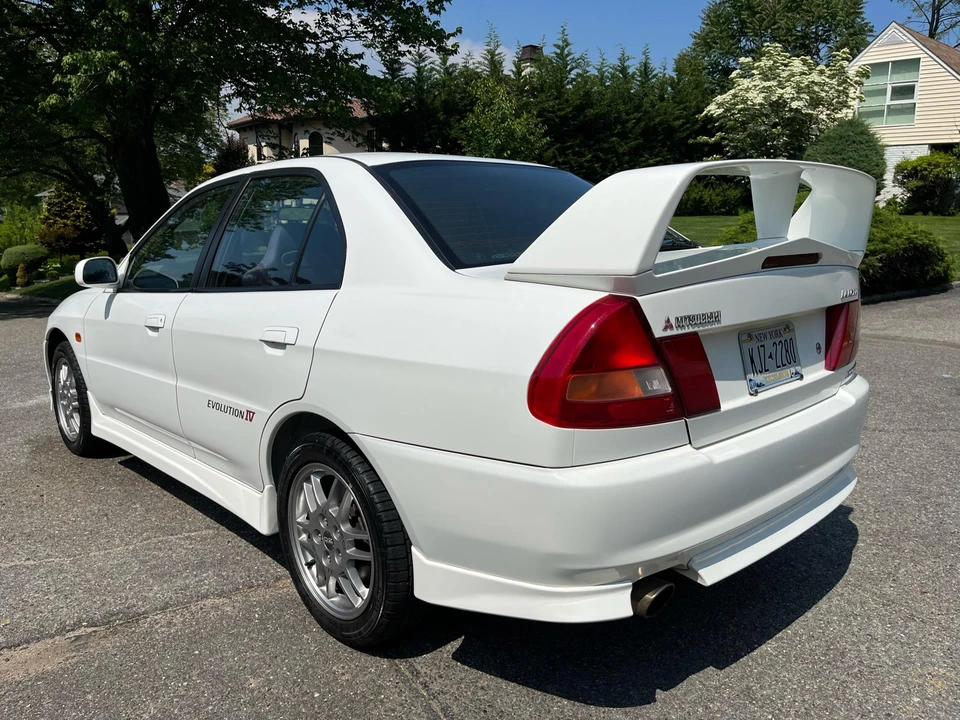 1997 Mitsubishi Lancer Evolution IV 6th Gen - Image 25 of 31