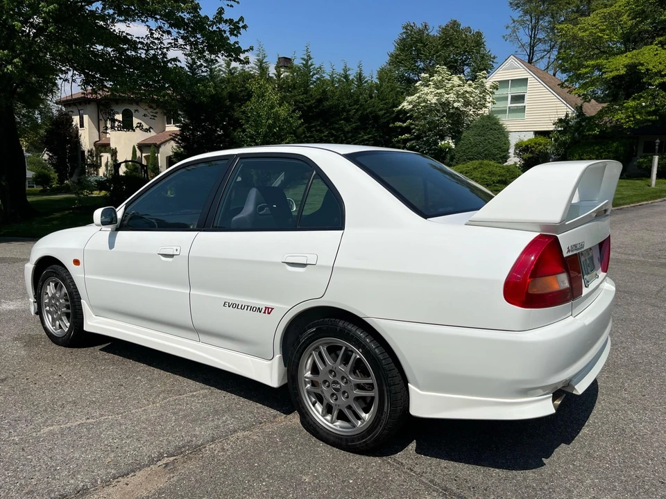 1997 Mitsubishi Lancer Evolution IV 6th Gen - Image 26 of 31