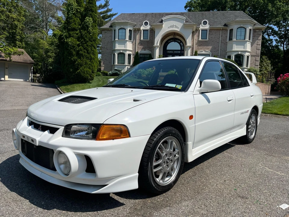 1997 Mitsubishi Lancer Evolution IV 6th Gen - Image 2 of 31