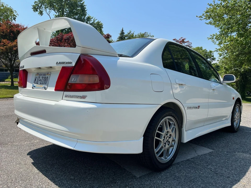 1997 Mitsubishi Lancer Evolution IV 6th Gen - Image 15 of 31