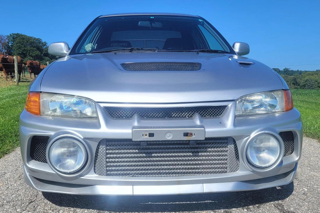 1997 Mitsubishi Lancer Evolution IV 6th Gen - Image 2 of 31