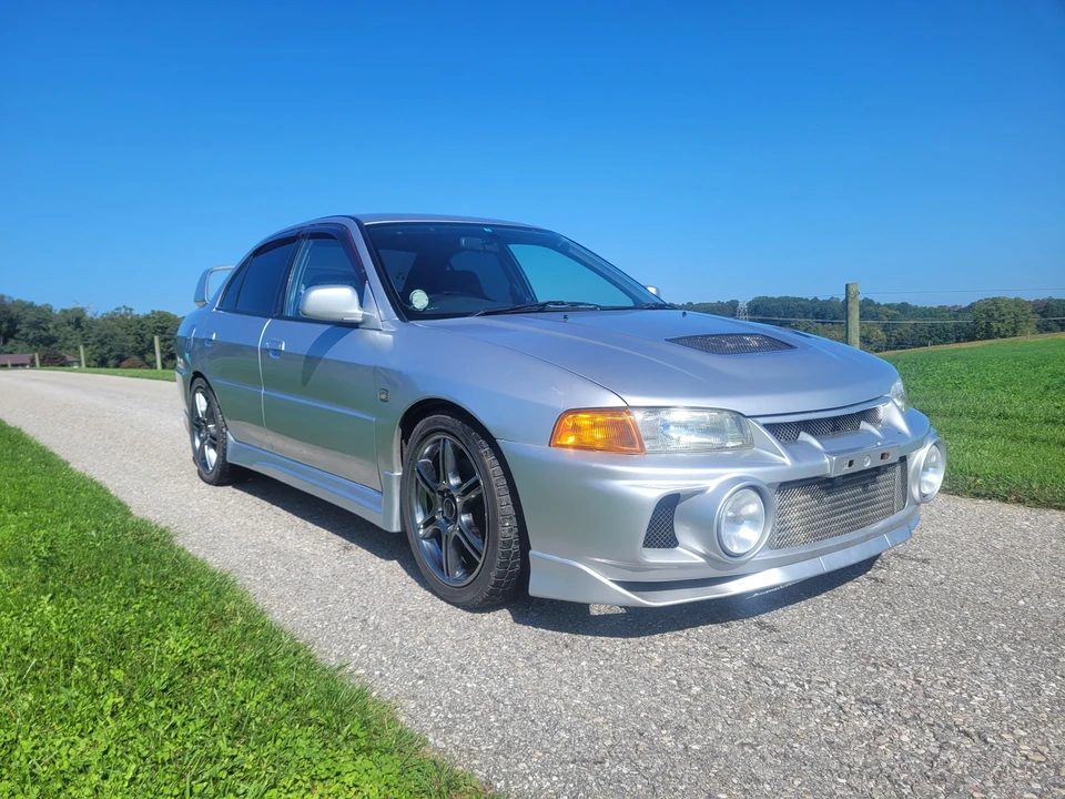 1997 Mitsubishi Lancer Evolution IV 6th Gen - Image 10 of 31