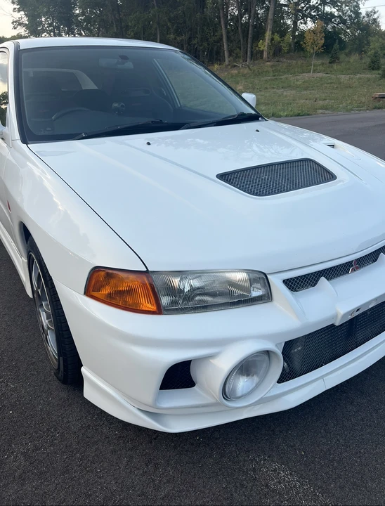 1997 Mitsubishi Lancer Evolution IV 6th Gen - Image 10 of 31