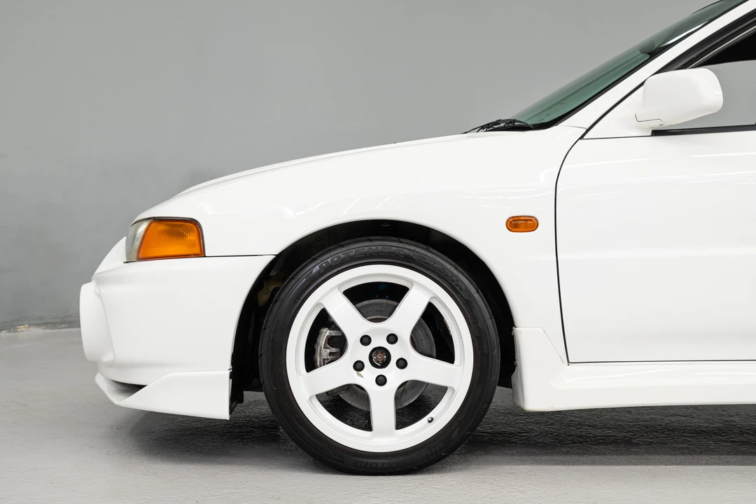 1997 Mitsubishi Lancer Evolution IV 6th Gen - Image 10 of 31