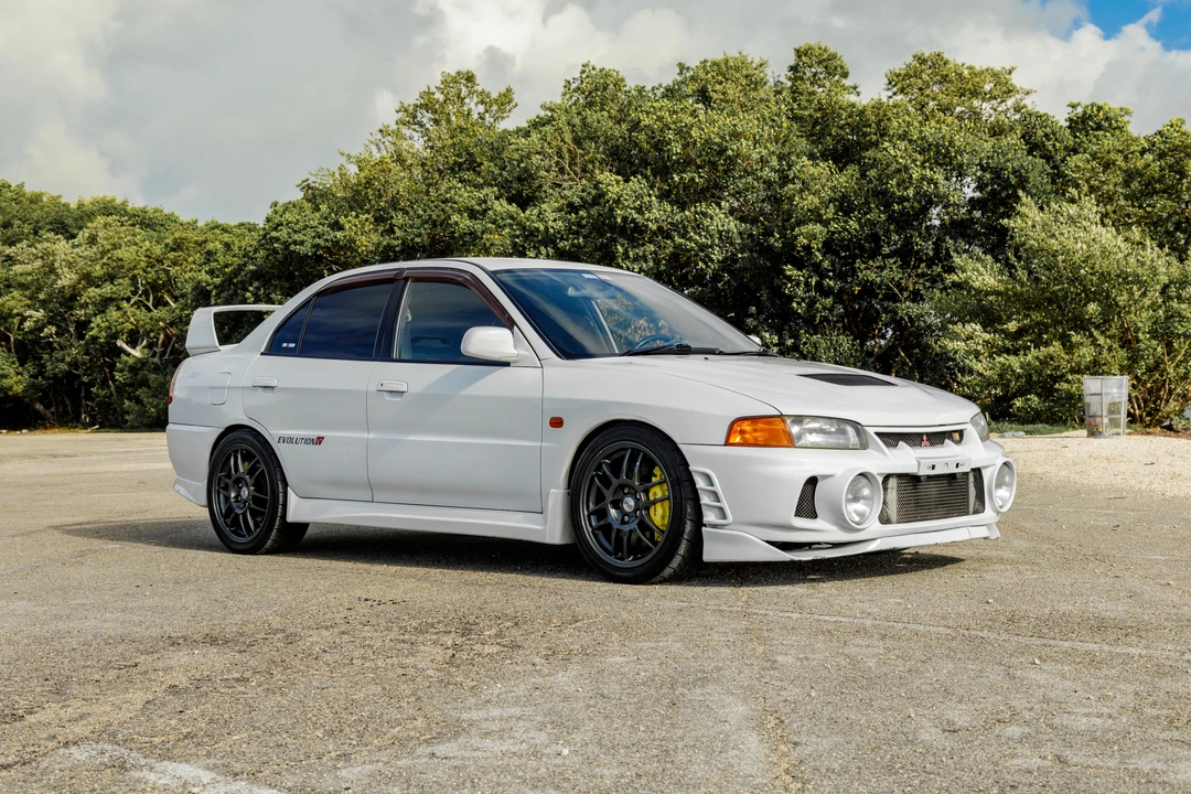 1997 Mitsubishi Lancer Evolution IV 6th Gen - Image 16 of 28