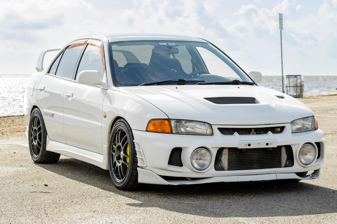 1997 Mitsubishi Lancer Evolution IV 6th Gen - Image 20 of 28
